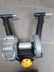 Staris Fluid 2 Static Bike Trainer