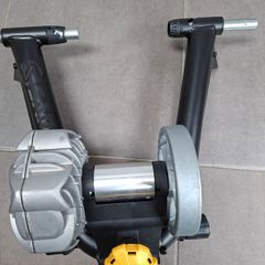Staris Fluid 2 Static Bike Trainer