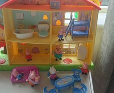 Peppa Pig play house