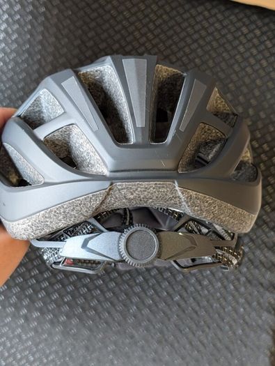 Pinnacle cycle helmet