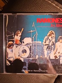 Ramones CD - It's Alive