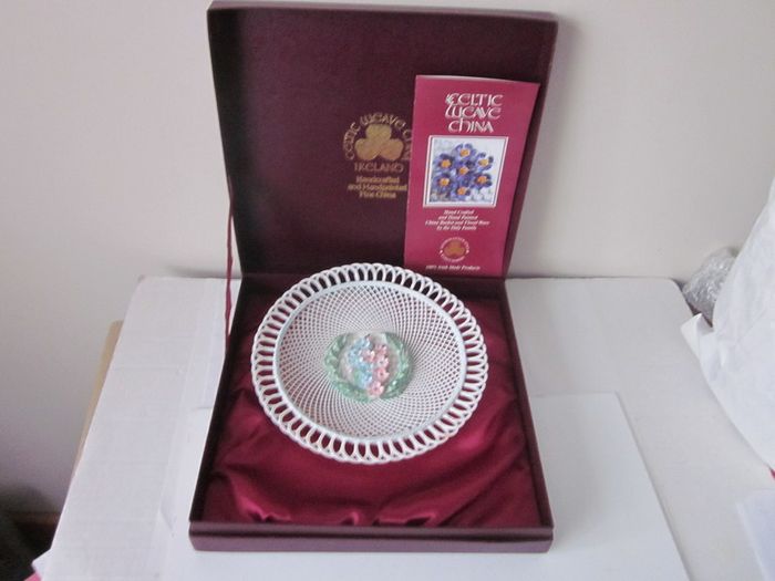Celtic Weave China Basket Boxed  Unused/New