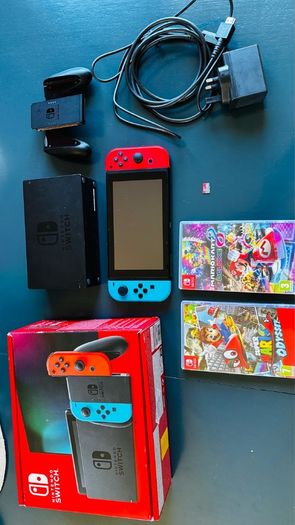 Nintendo Switch Console (Neon Red/Blue) Boxed + 2 Games + Case & Memory Card
