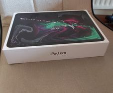 iPad Pro empty box