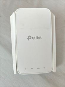 TP-Link RE330 AC1200 Dual Band Wi-Fi Range Extender.