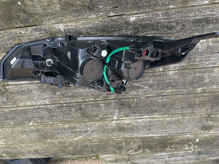 Nissan Leaf Headlight Driver side 2019