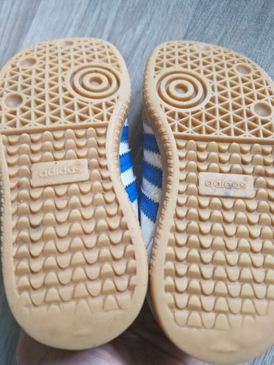 Adidas Sambas kids size 9/26