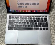 MacBook Pro 13 2018
