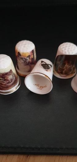 Collection of Assorted Cat Themed Thimbles