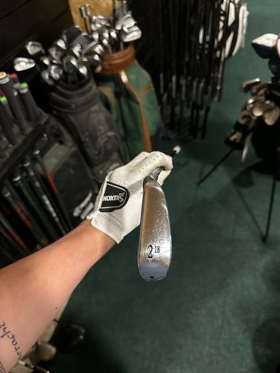 Srixon zu85 2 iron