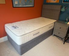 Single ottoman bedframe