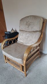 FREE , Wicker furniture set, 2 seater and 2 singles
