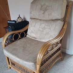 FREE , Wicker furniture set, 2 seater and 2 singles