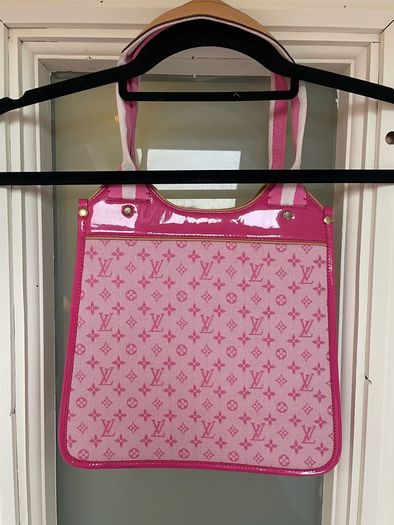 Fabulous Pink LV Handbag!