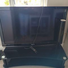 FRRE- TV and stand