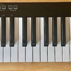 iRig 37 Pro MIDI controller PRICE DROP