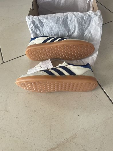 ladies trainers
