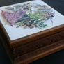Vintage CHINESE WOODEN jewelry box unusual HANDPANTED lid 4,5" x 4,5" H 2,3" Image 3