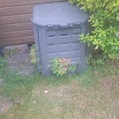 Compost bin