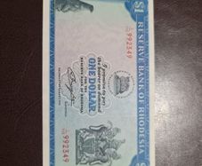 Rhodesia P38 UNC 1 Dollar Note.