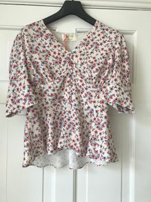 Exquise Blouse