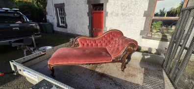 chaise lounge chair