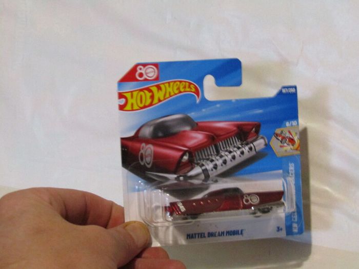 Hot Wheels Dream Mobile 80th Anniversary Edition Diecast Car Brand New Sealed