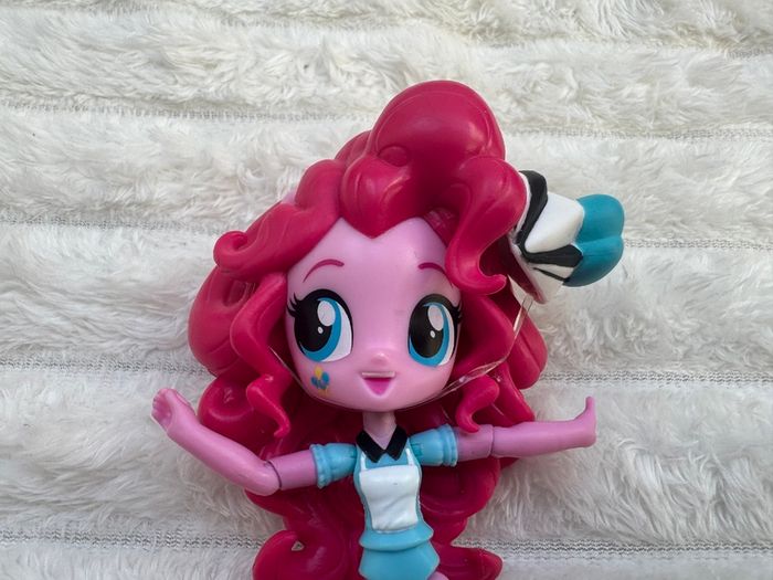 My Little Pony Pinkie Pie Equestria Girls Minis from Sweet Snacks Cafe approx. 13 cm. Used please see photos