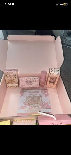 Plouise makeup and skincare box