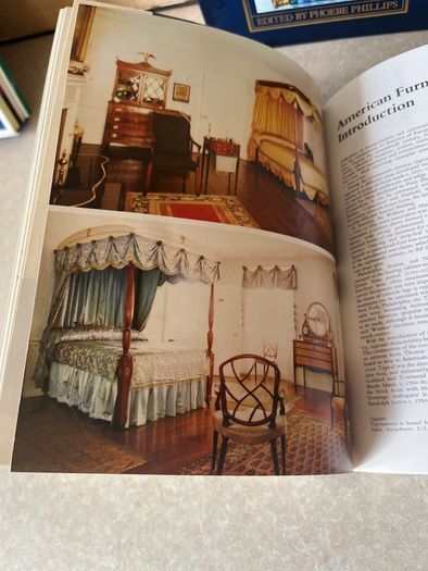 Collectors Encyclopedia of Antiques by Phoebe Phillips