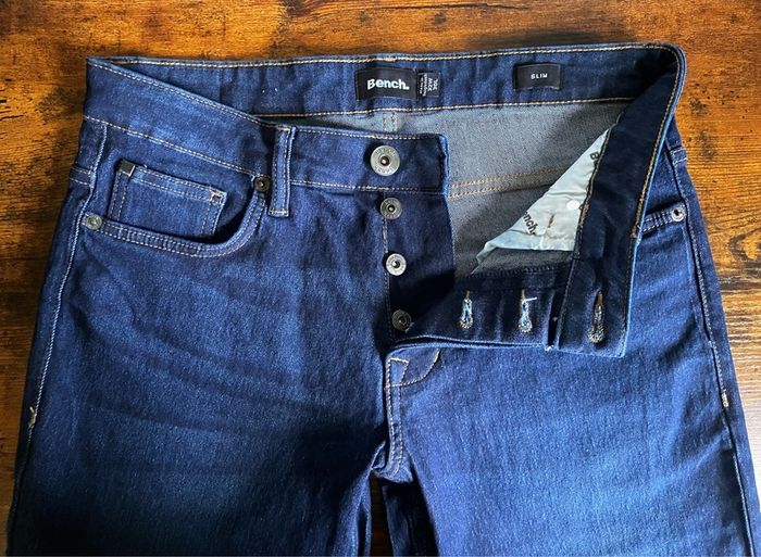 Jeans NEW Bench slim fit 32W 30L postage FREE