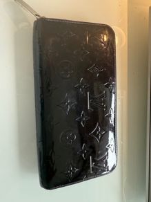 Louis Vuitton Patent Zip Purse