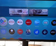 Panasonic 32" Smart TV With Stand