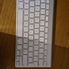 Apple Wireless Keyboard (Model A1314)
