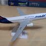Malev 1:200 scale model airplane, Boeing 737-800 aircraft, NEW, very rare model Image 2