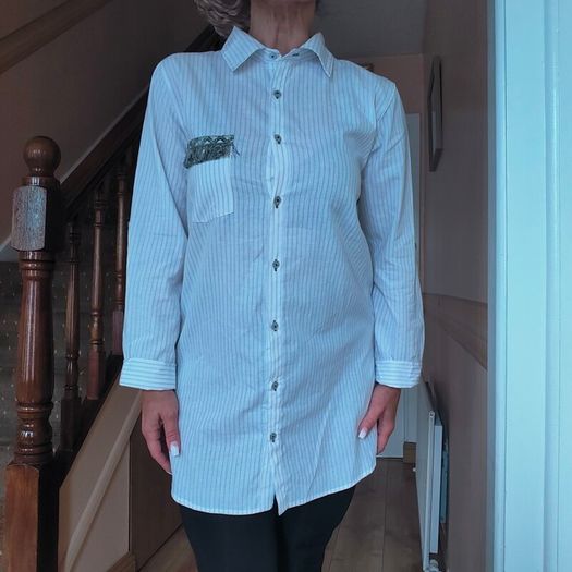 White striped Long shirt, size M