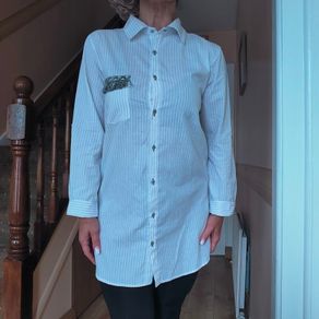 White striped Long shirt, size M