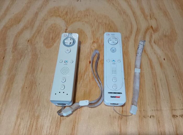 Nintendo wii  remotes 3rd party