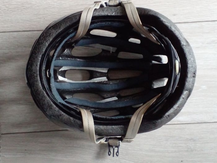 Cycling helmet