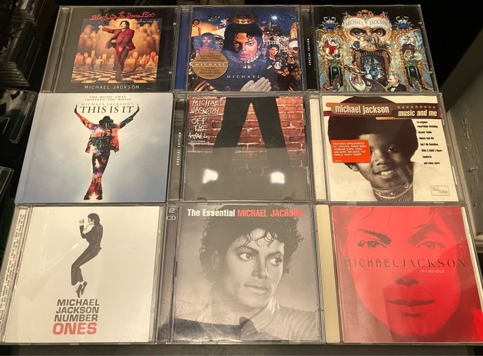 a Michael Jackson album pick    CD