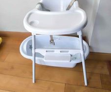 High chair and bath tub