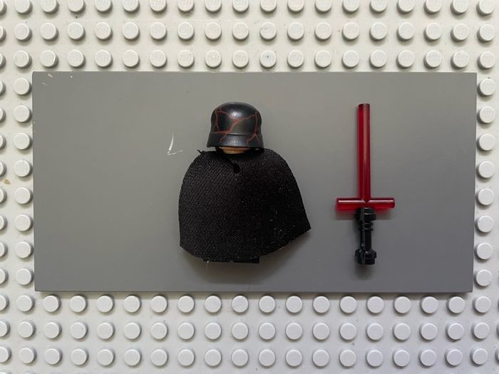 Lego Star Wars sw1061 Supreme Leader Kylo Ren minifigure (Cape)
