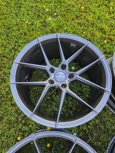 Veemann V-FS39 19 Inch 5x120 Staggered Alloys
