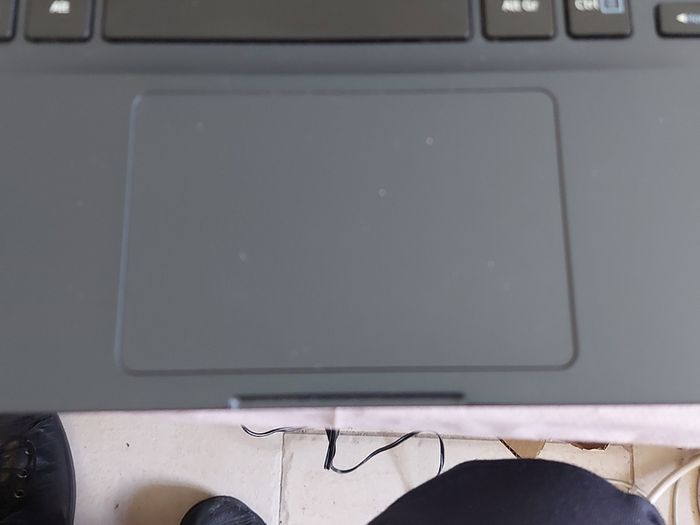 SAMSUNG Notebook Model NP915S3G, Quad Core Processor, 1.4GHz, 4GB Ram, 128GB SSD, Windows 10, Microsoft Edge, Chrome and VLC