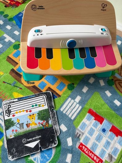 Baby Einstein piano