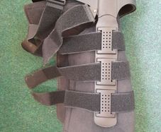 Paediatric Medical Walking Boot Actimove brand, L size, right