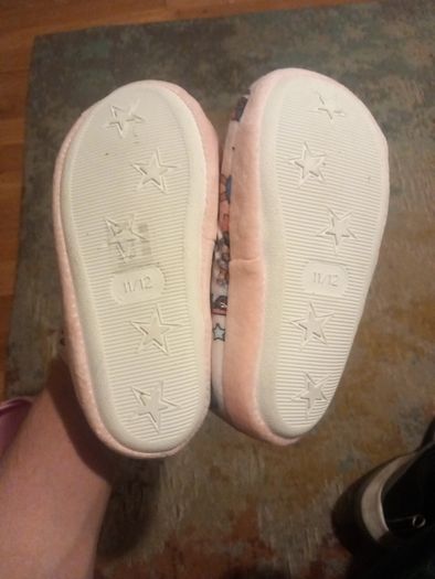 girls slippers