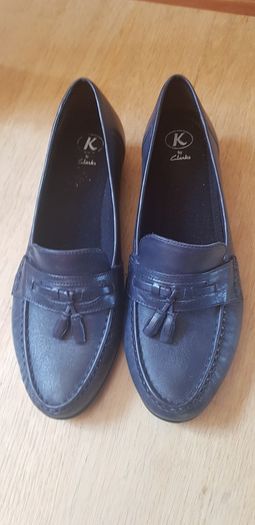 K by Clarks, size 7, navy