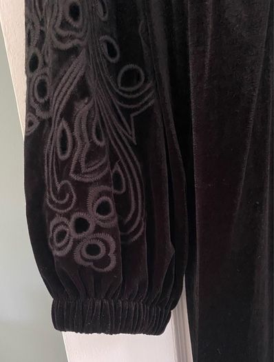 Black Velvet Dress size 12-14