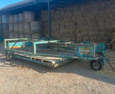 Cooks hydraulic flat 8 bale sleigh